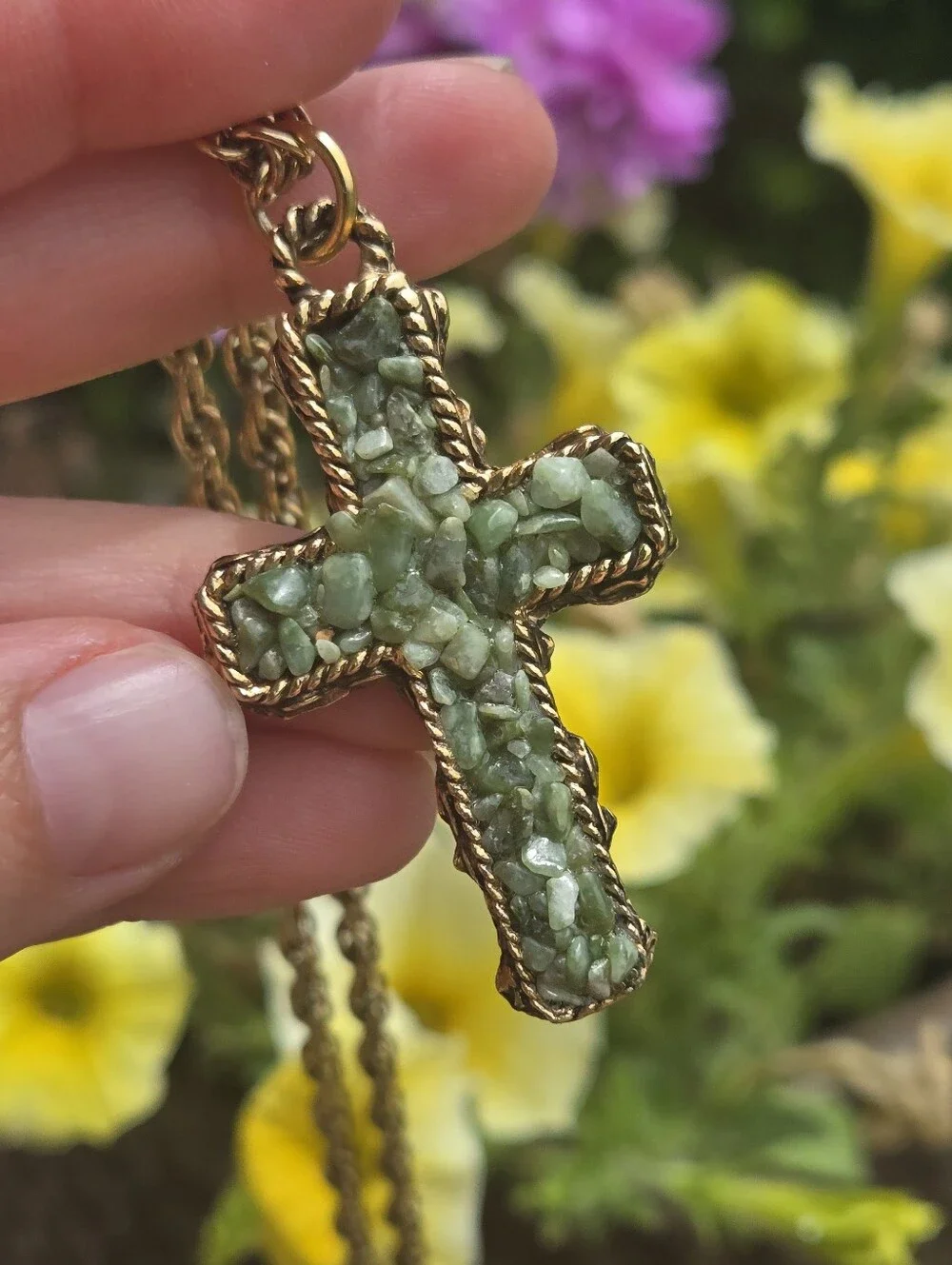 Vintage Green Jade Stone Gold Tone Rope Trim Cross Pendant With Necklace‎
